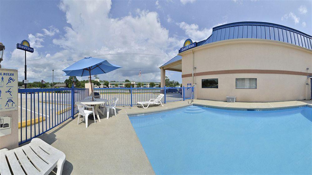 Days Inn By Wyndham Ocean Springs Extérieur photo